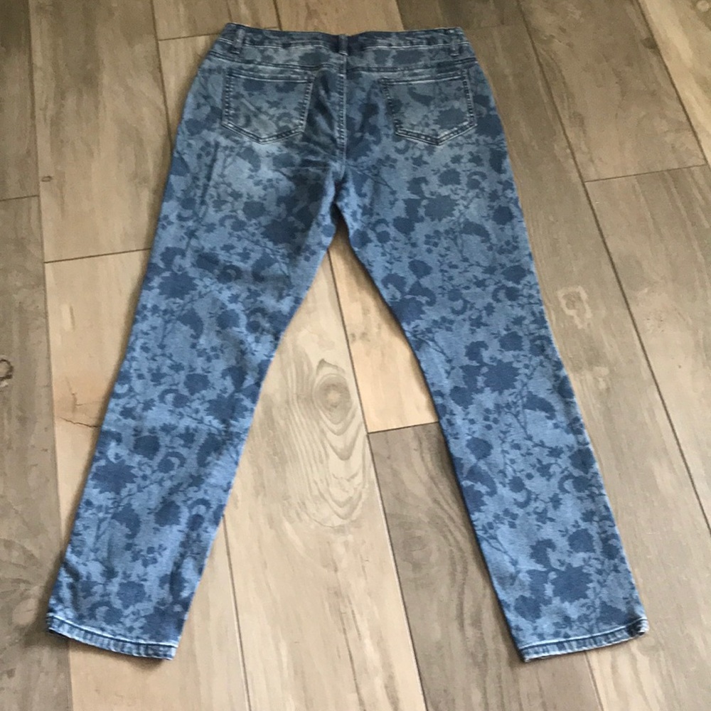 Jeans - Picture 3 of 3